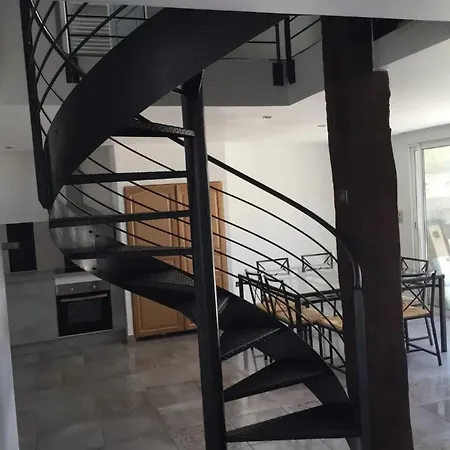 Villa Spacieuse Pres De Poitiers Avec Piscine Privee *